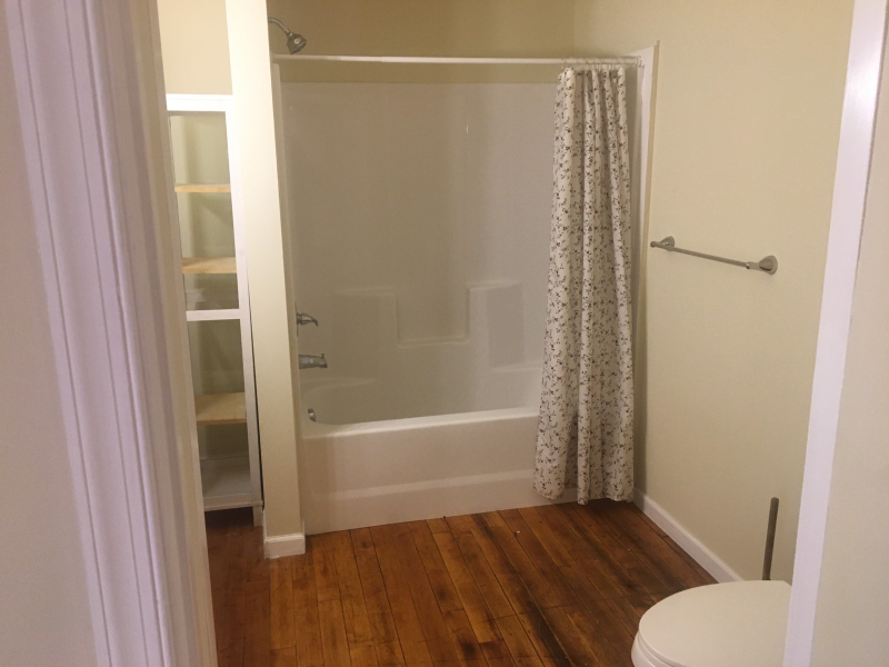 1415 Kemper St - Photo 7 of 11