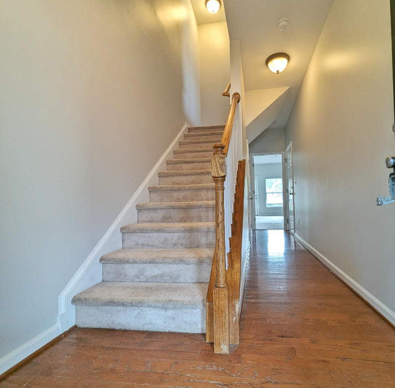 153 Braeside Ct - Photo 2 of 20