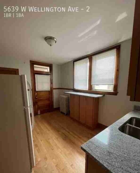 5639 W Wellington Ave #1 - Photo 5 of 9