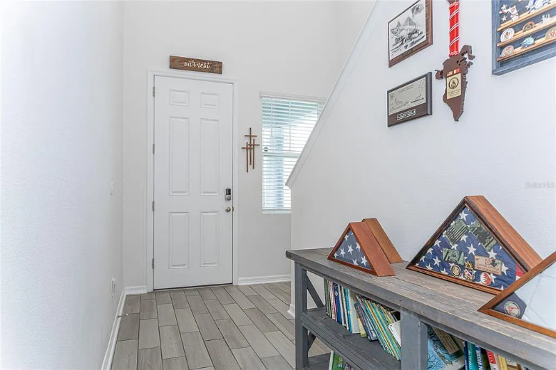 5759 Bungalow Grove Ct - Photo 3 of 20