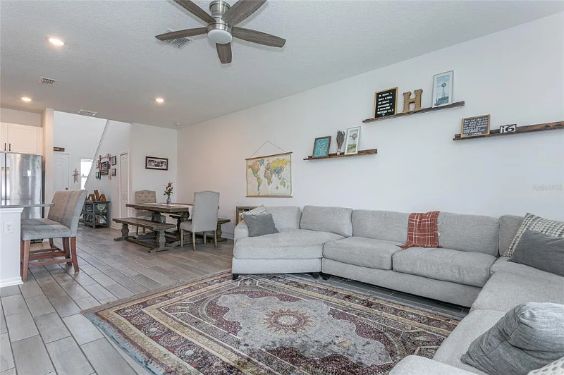 5759 Bungalow Grove Ct - Photo 5 of 20