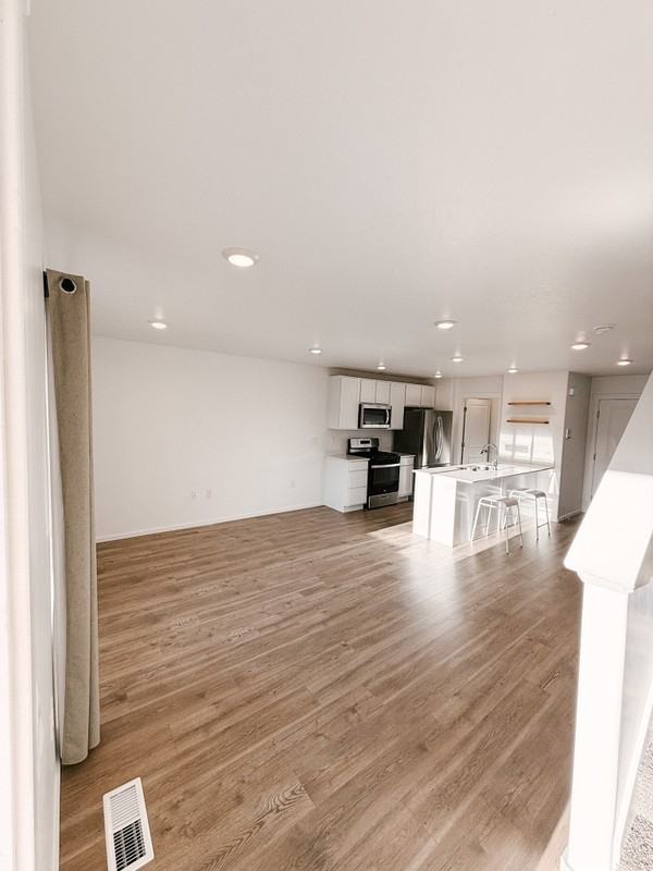 1251 S Harvest View Dr - Photo 3 of 22