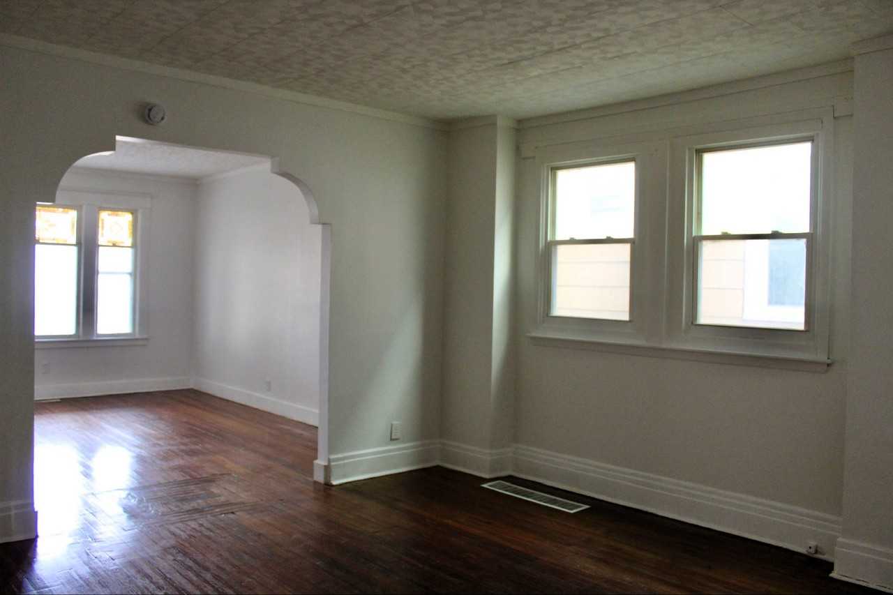228 Weiss St - Photo 6 of 10