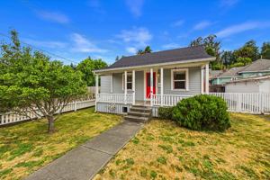 featured image of 1036 O St