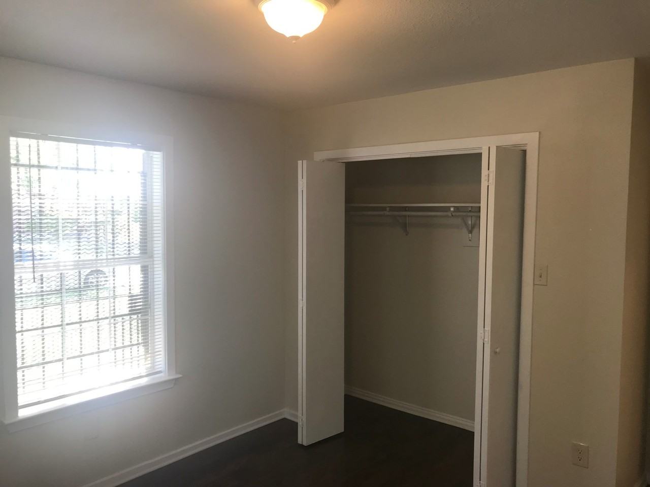 218 Wilmer Heights Dr - Photo 3 of 12