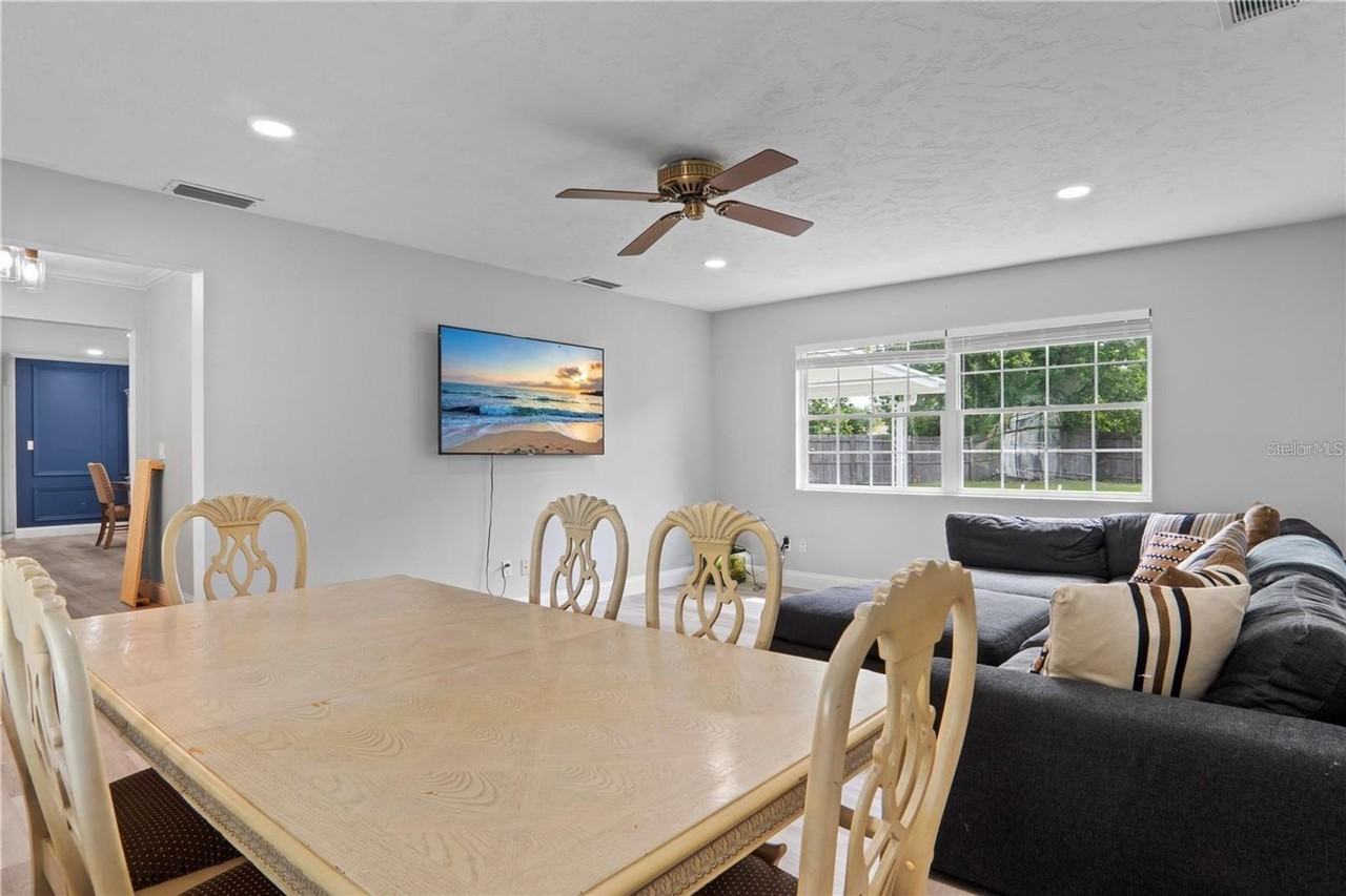 904 Carvell Dr - Photo 3 of 18