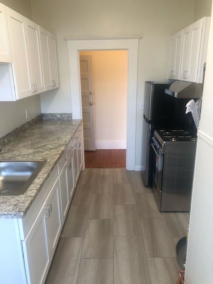 1018 Cortland Ave #8 - Photo 7 of 18
