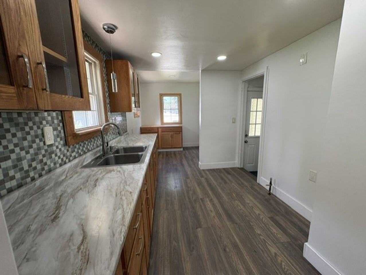 461 Allenford St - Photo 6 of 12