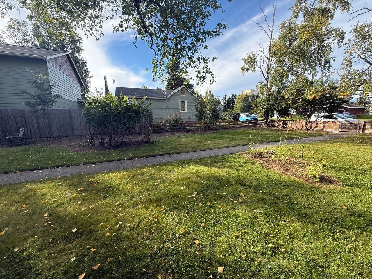 326 W 11th Ave - Photo 2 of 19