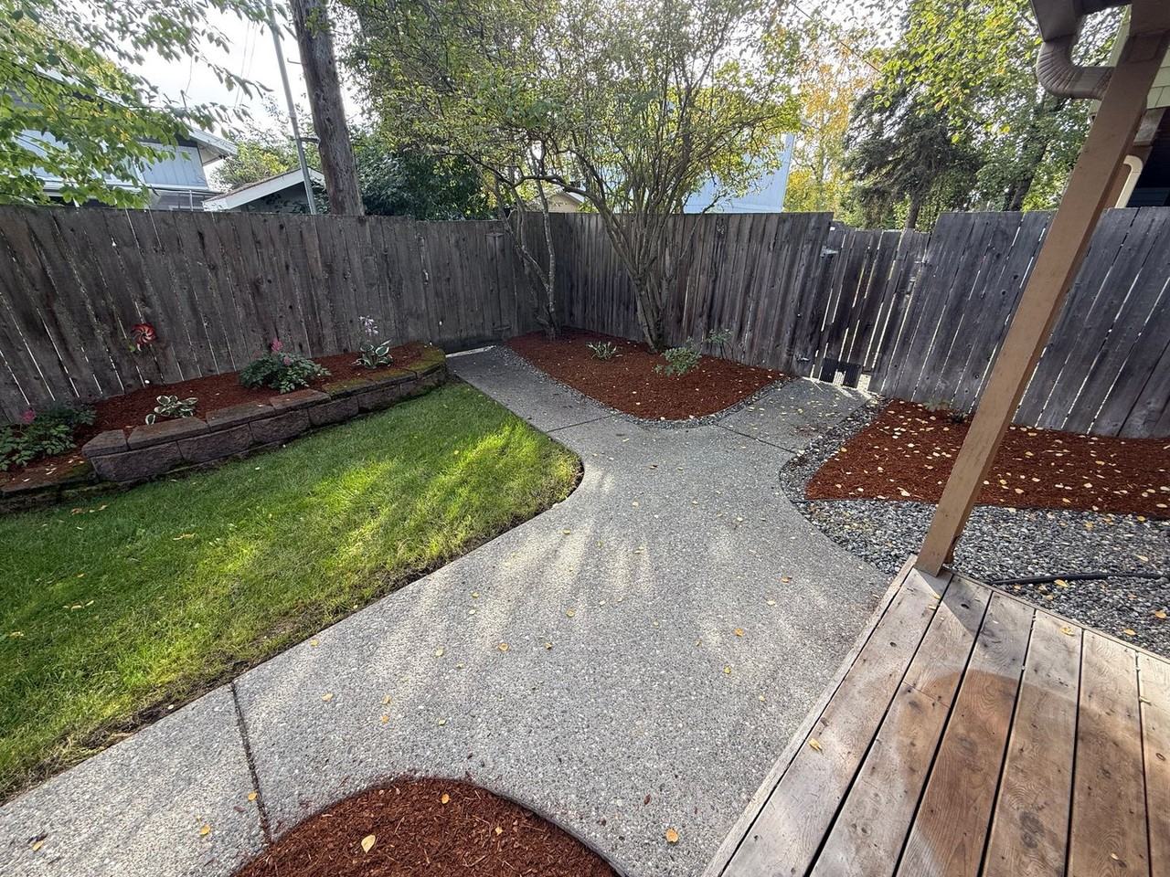 326 W 11th Ave - Photo 3 of 19
