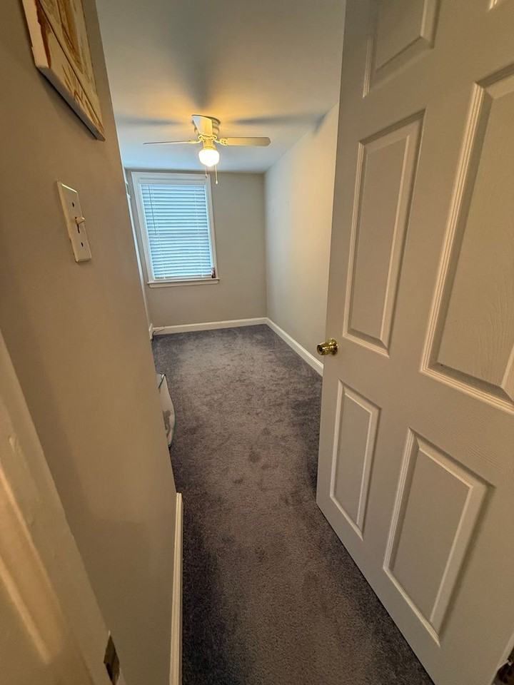 407 Pine St - Photo 3 of 21