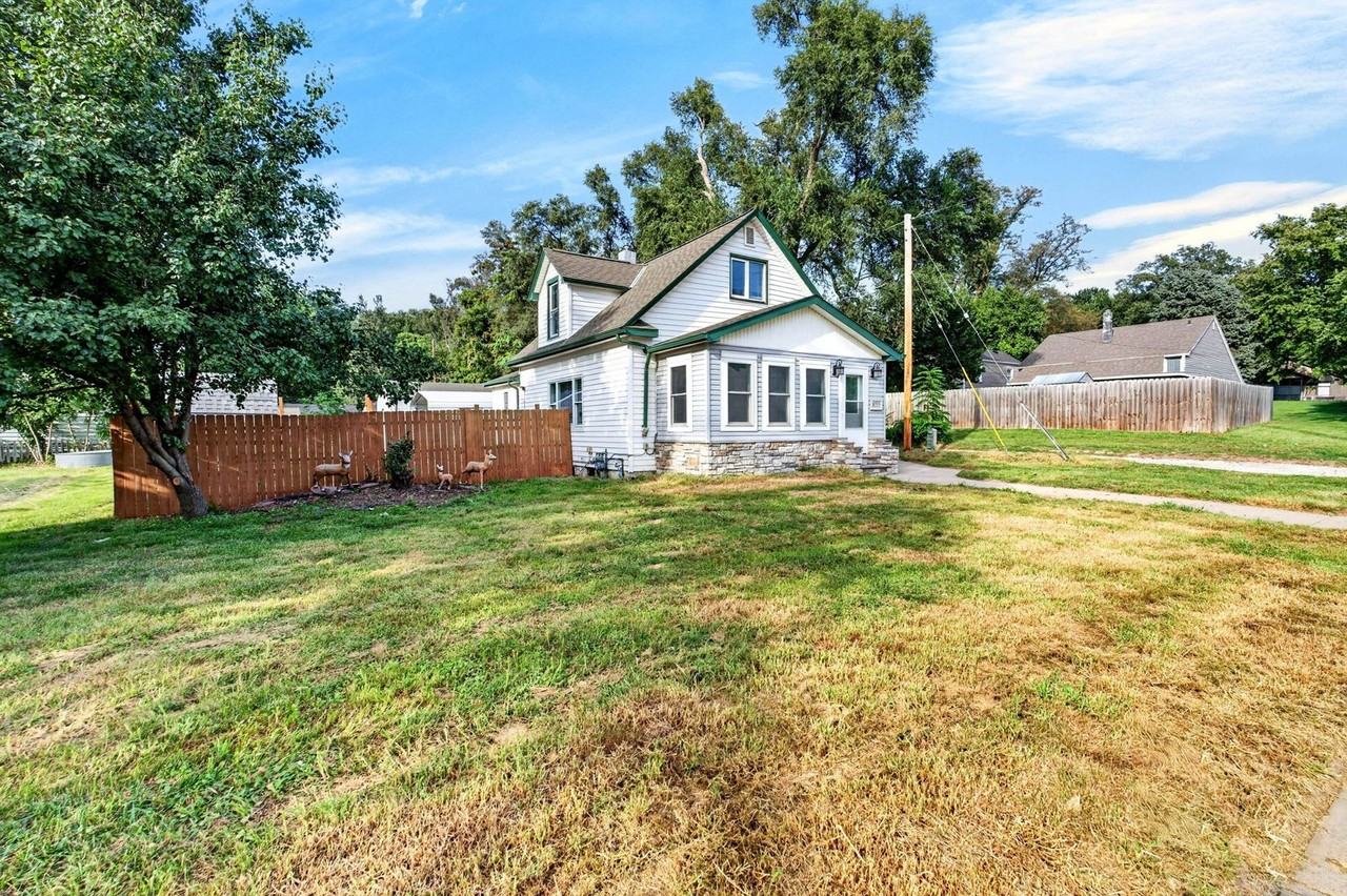 6514 Blondo St - Photo 2 of 27