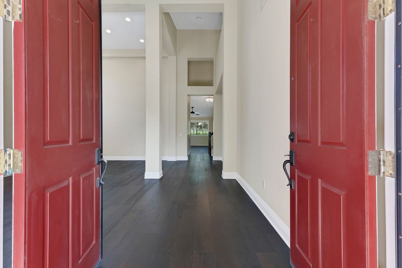 406 Granite Hills St - Photo 5 of 50
