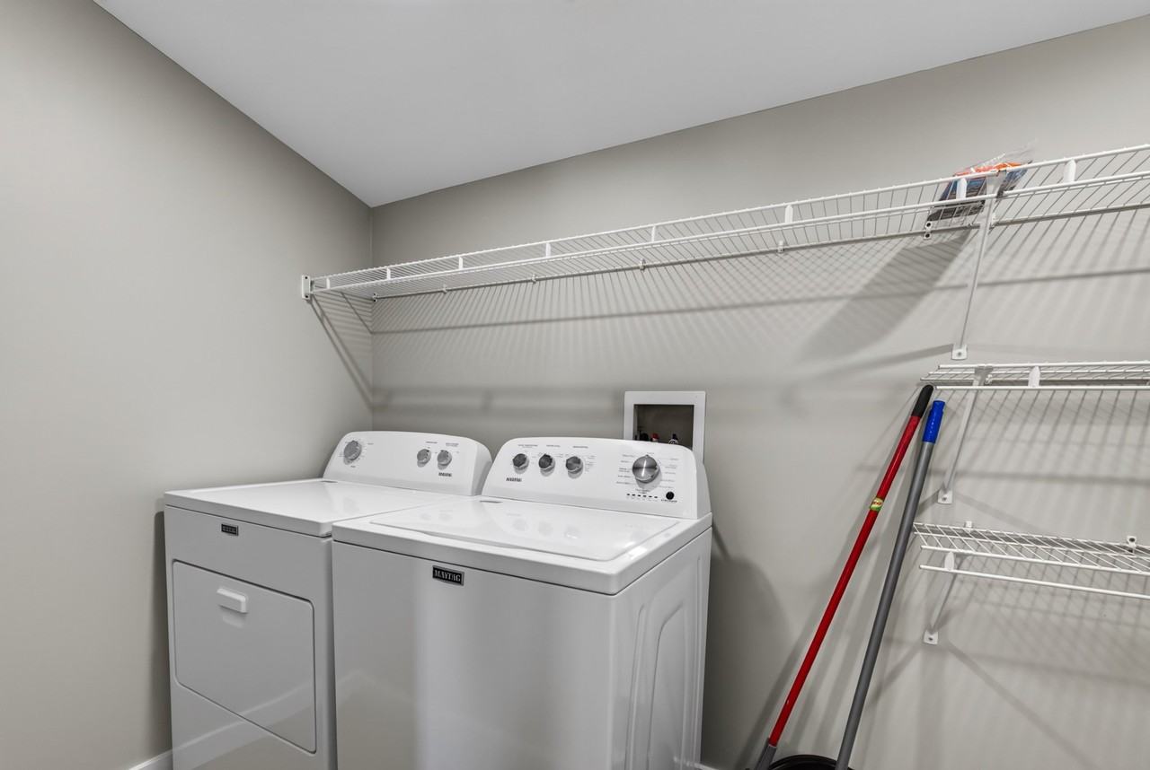 1311 Oak St - Photo 7 of 10