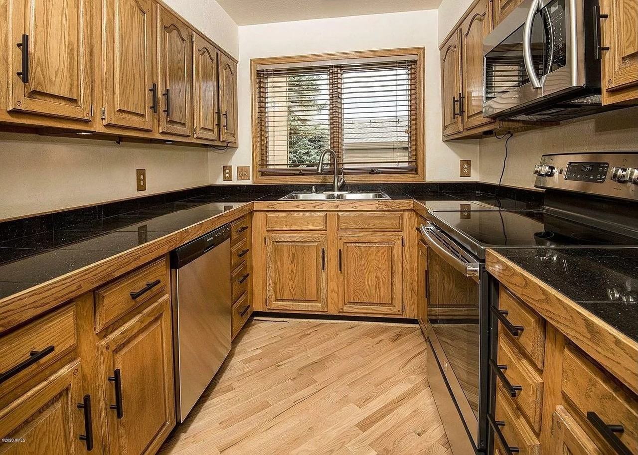 3050 Wildridge Rd #5 - Photo 4 of 19
