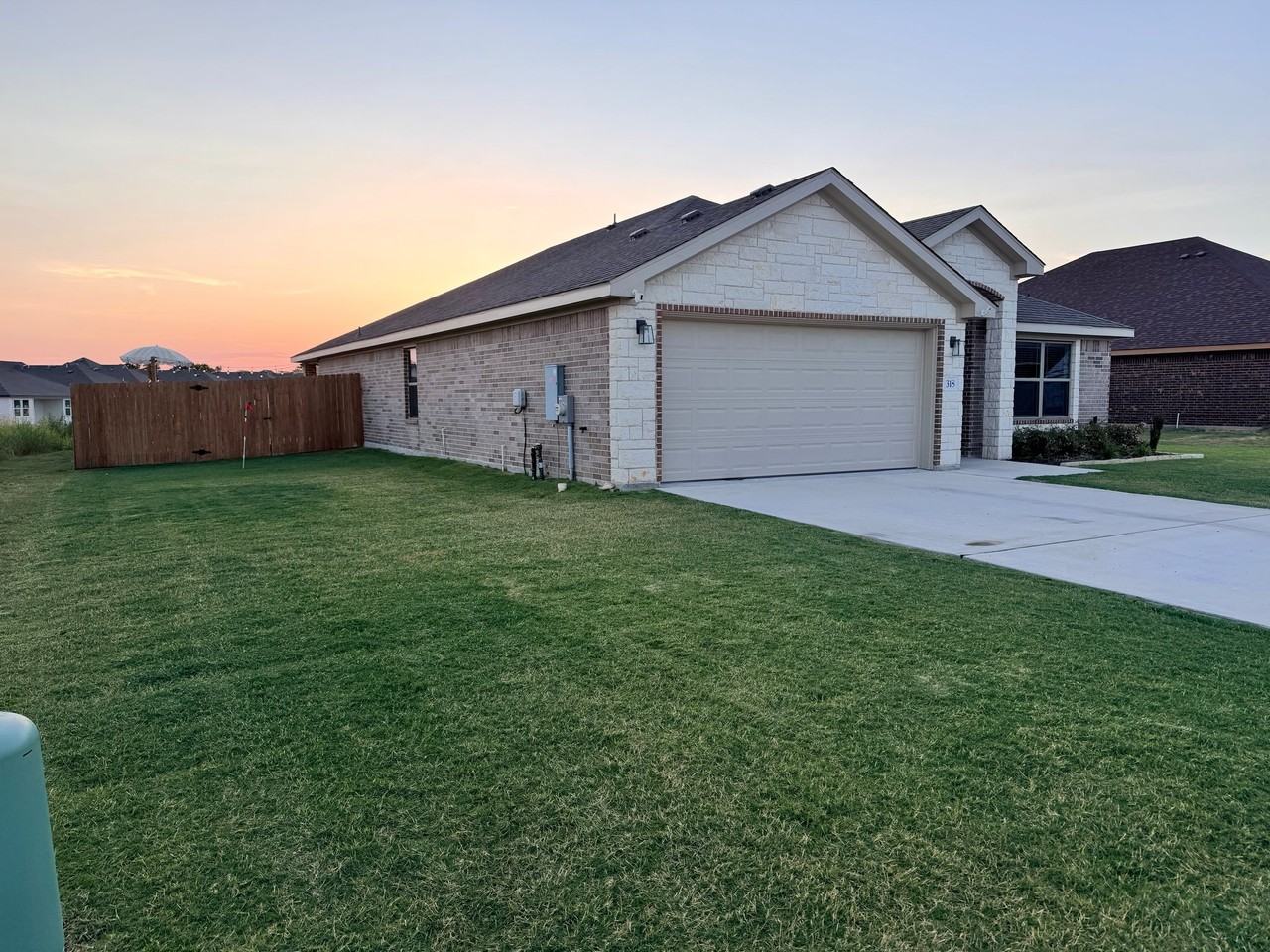 318 Walking Stick Dr - Photo 3 of 21