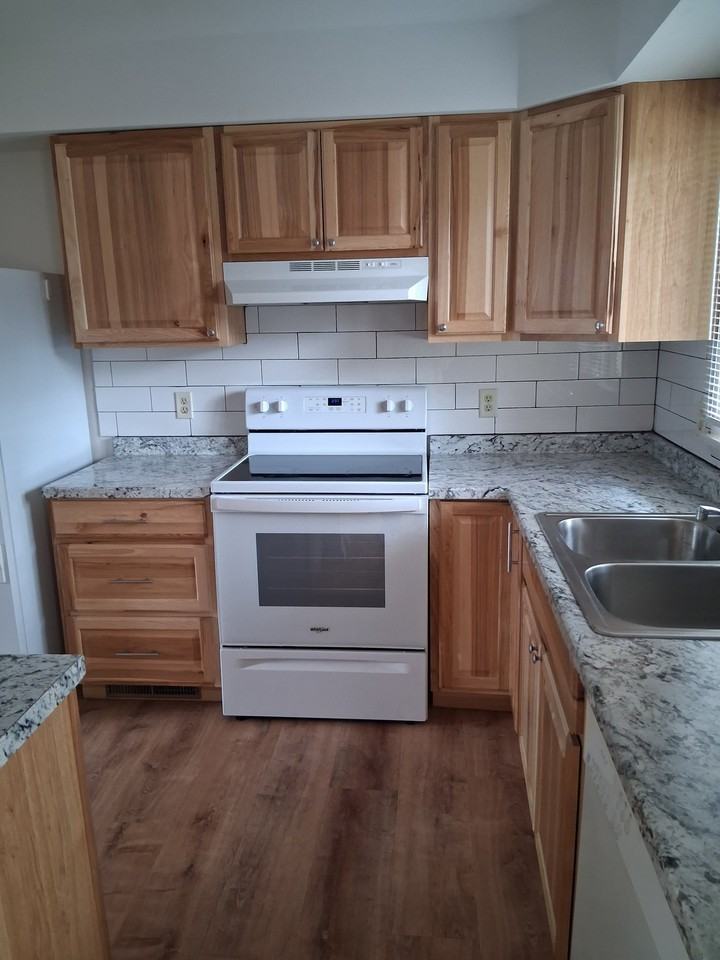 1919 Bradley Ave #2 - Photo 4 of 18