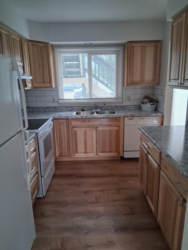 1919 Bradley Ave #2 - Photo 5 of 18