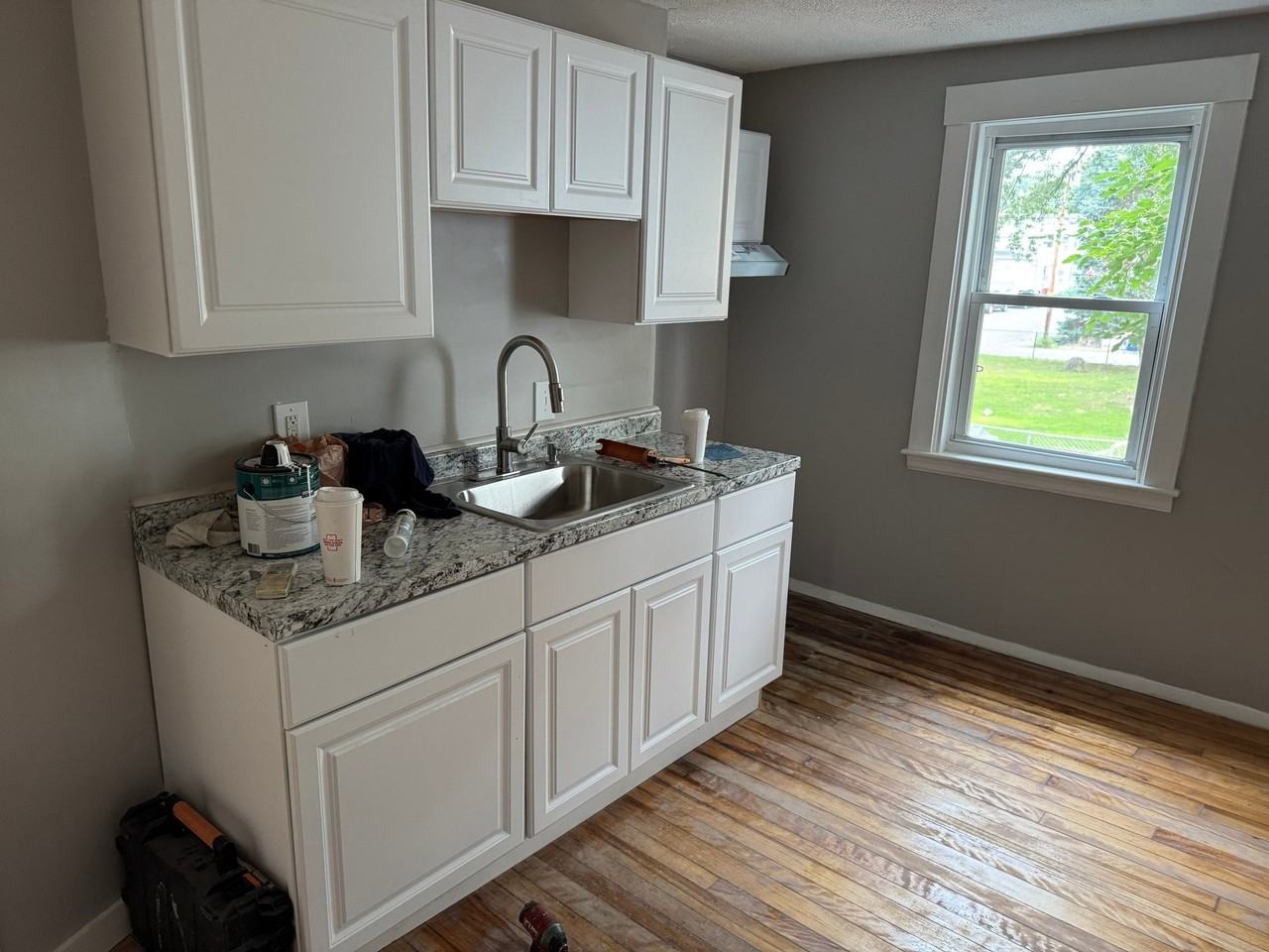 28 Beacon St #4 - Photo 4 of 13