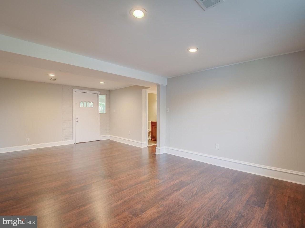 10108 Lomond Dr #1A - Photo 2 of 16