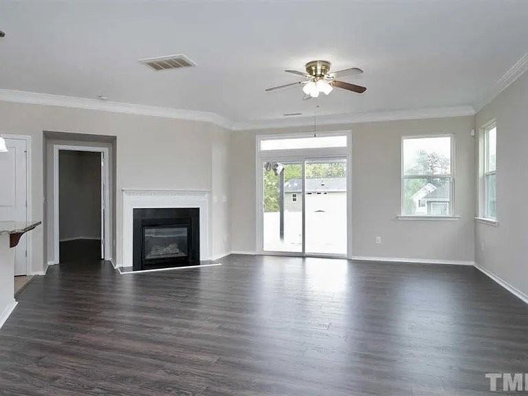 5602 Black Maple Dr - Photo 4 of 19