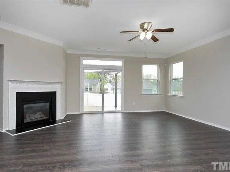 5602 Black Maple Dr - Photo 6 of 19