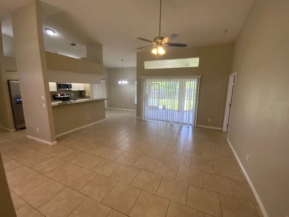 23307 Moorhead Ave - Photo 3 of 10
