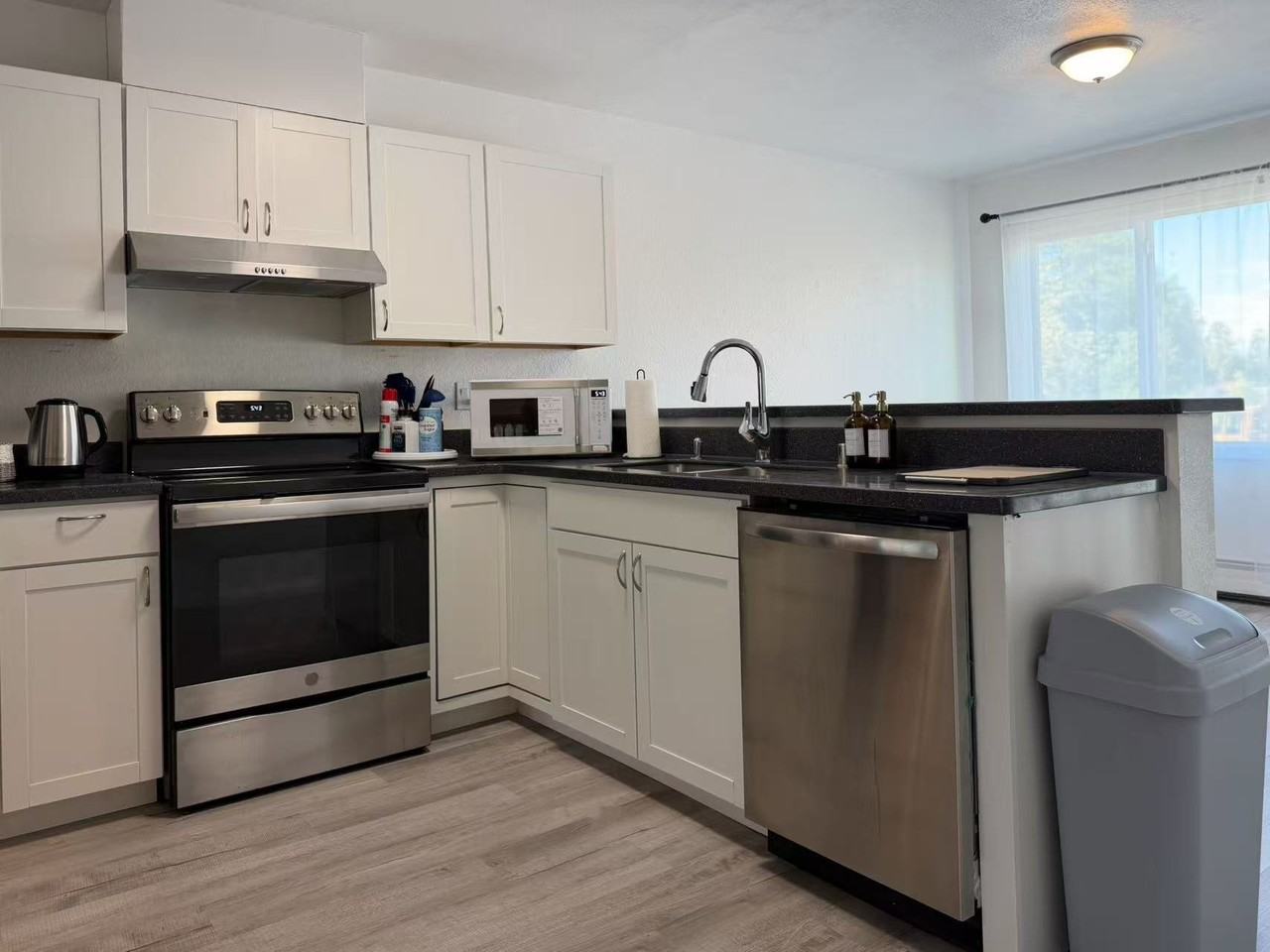 4011 Turnagain Blvd E #3 - Photo 5 of 18