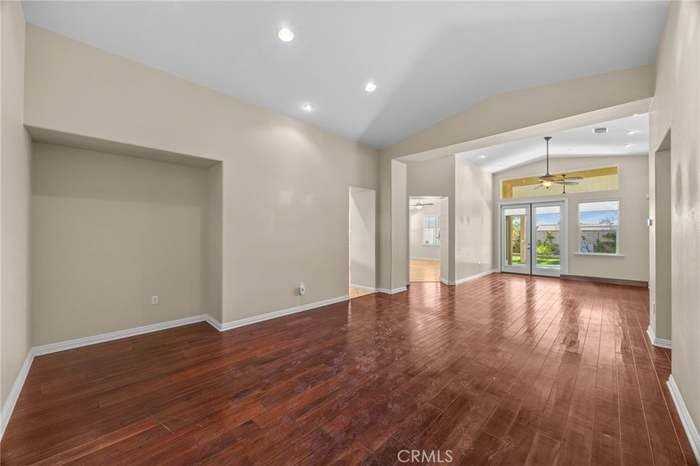 1310 Sunburst City - Photo 4 of 20