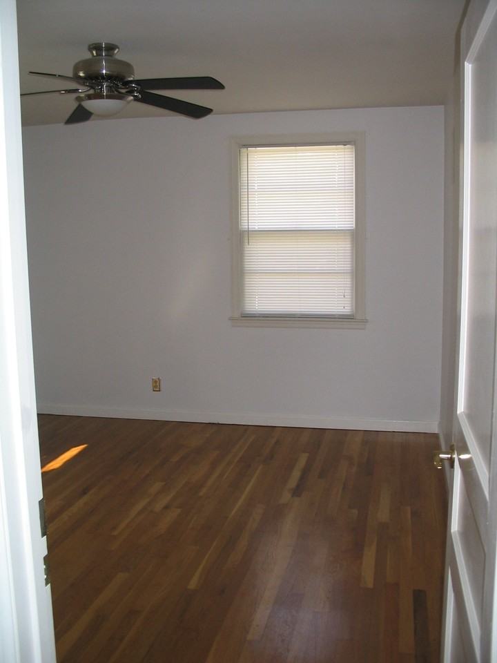 501 Landon Dr - Photo 6 of 15