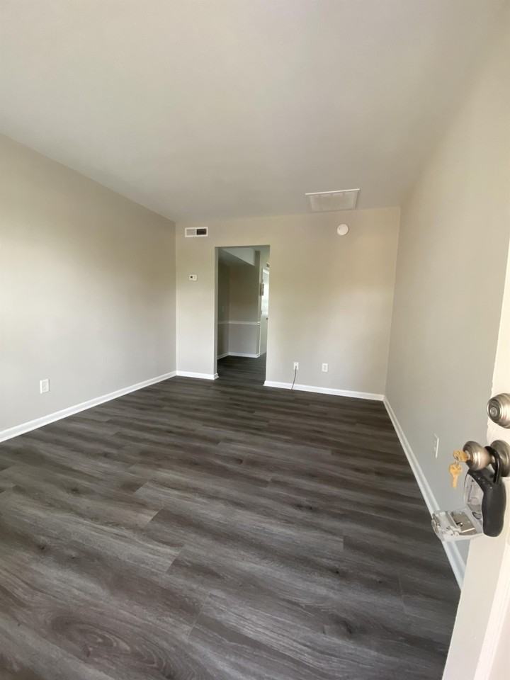 Pershing Street - Photo 7 of 28