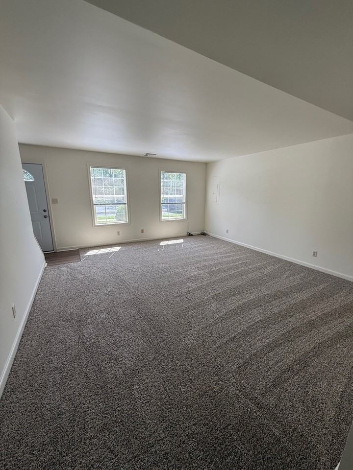Fairfield Street - Photo 5 of 43