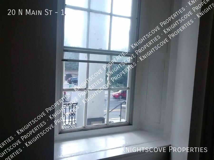 20 N Main St #10 - Photo 3 of 31