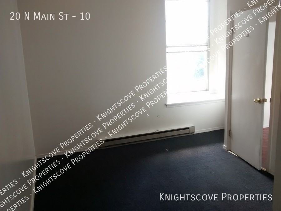 20 N Main St #10 - Photo 5 of 31