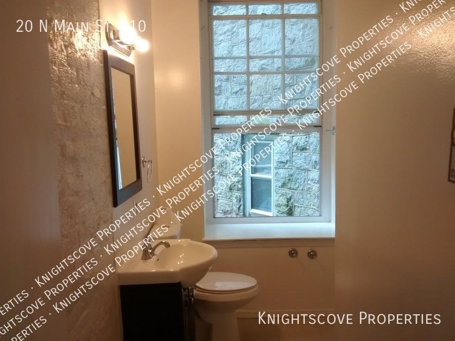 20 N Main St #10 - Photo 6 of 31