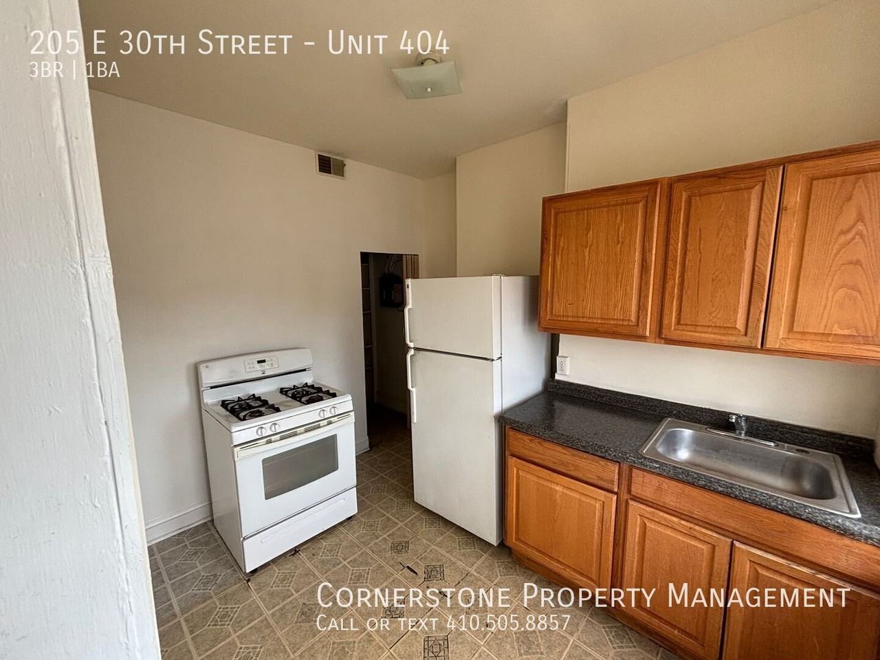 205 E 30th St #404 - Photo 4 of 9