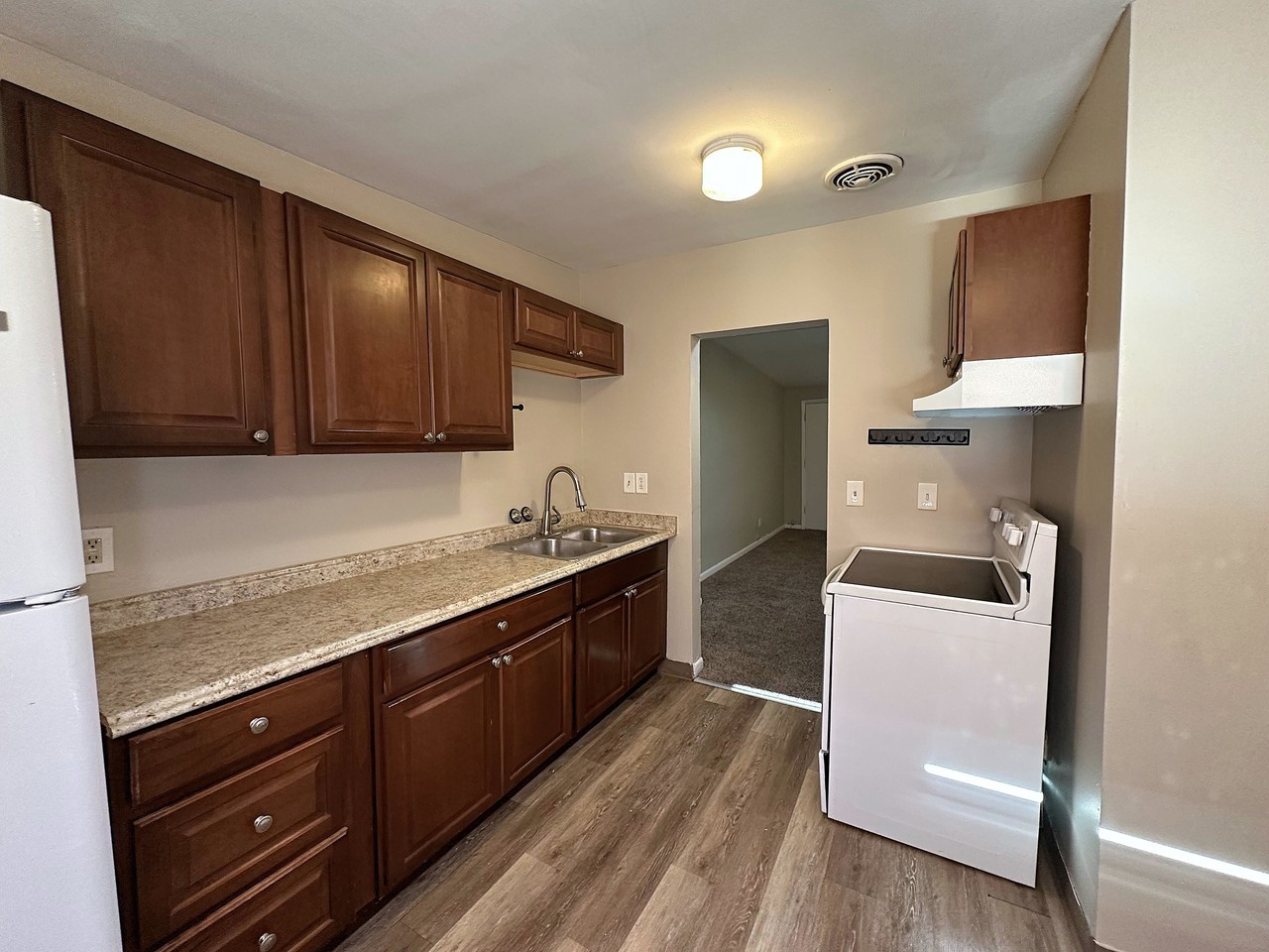 Ida Terrace Apartments-New - Photo 4 of 15