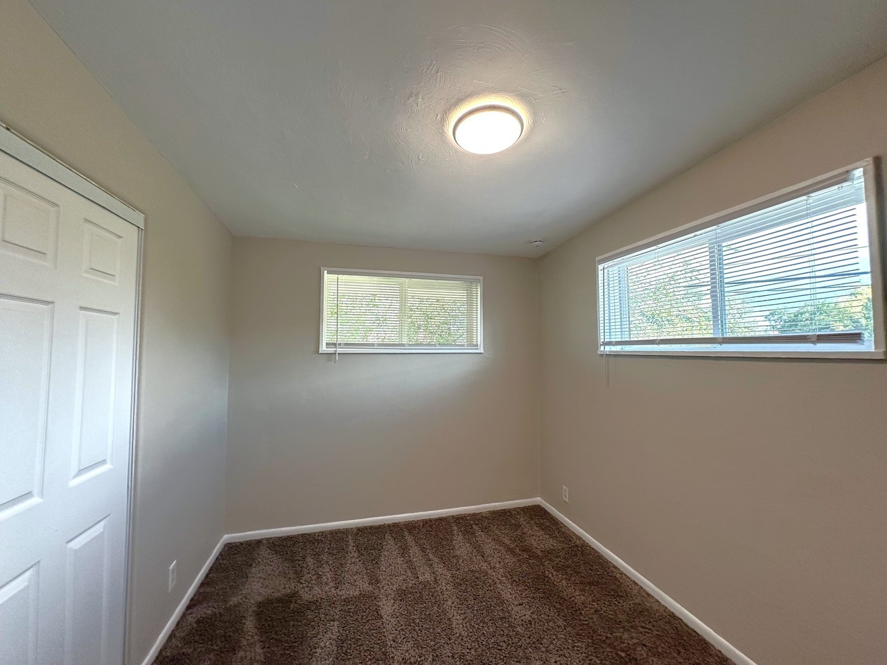 Ida Terrace Apartments-New - Photo 7 of 15