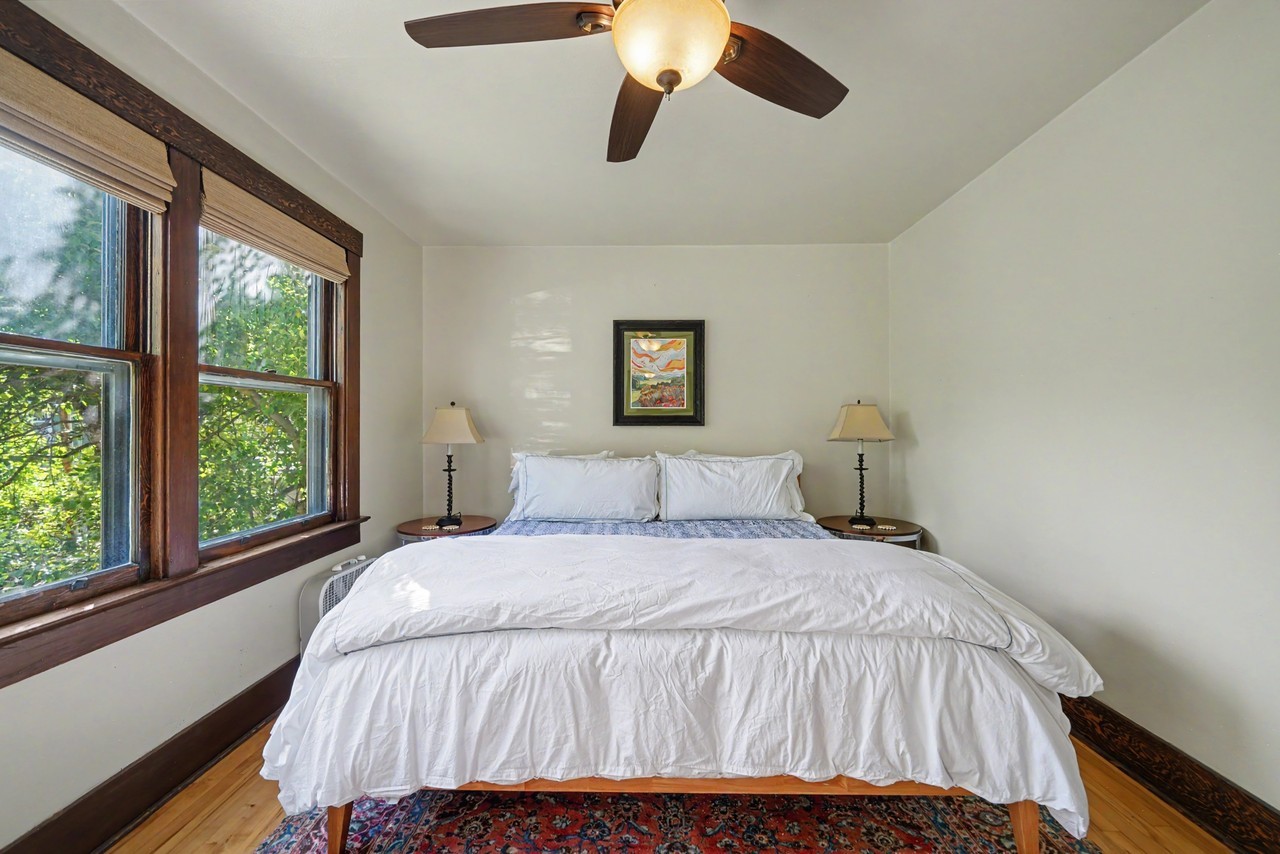 516 West Olive - Photo 5 of 35