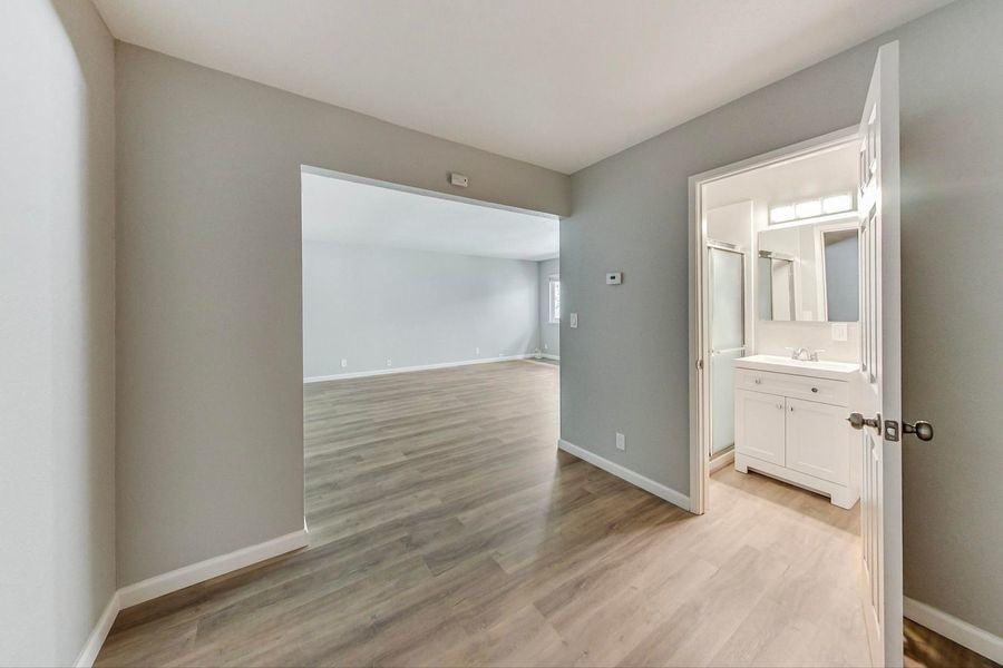 2240 Angela Ct #02 - Photo 7 of 21