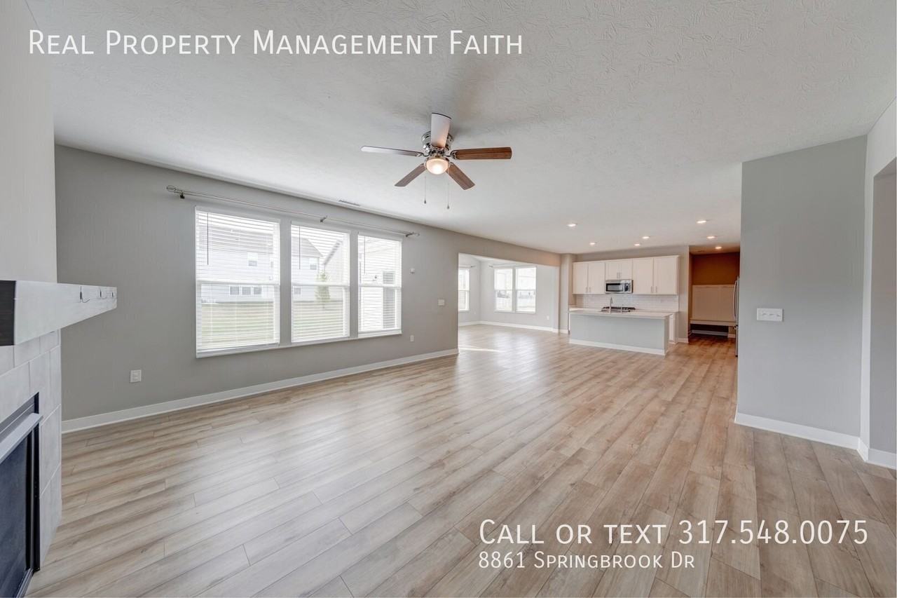 8861 Springbrook Dr - Photo 4 of 34