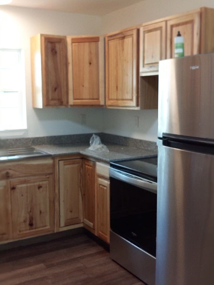 1025 Wood St #NA - Photo 6 of 9