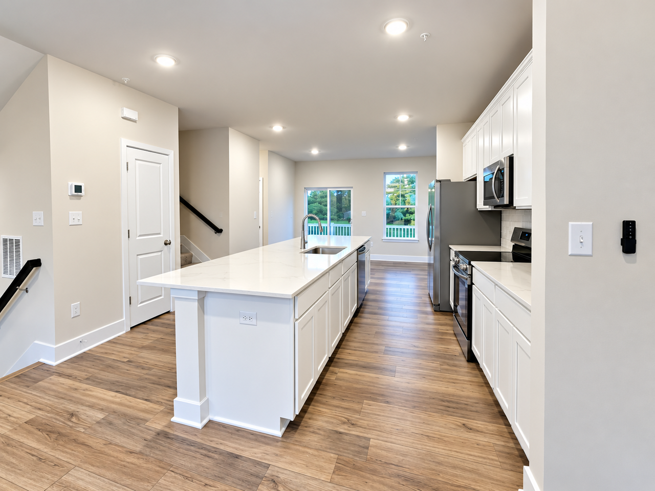 1418 Lake Geneva Drive - Photo 3 of 19