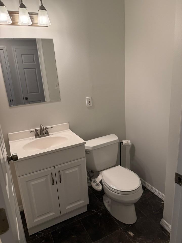 17150 Moss Side Ln #TH - Photo 6 of 33