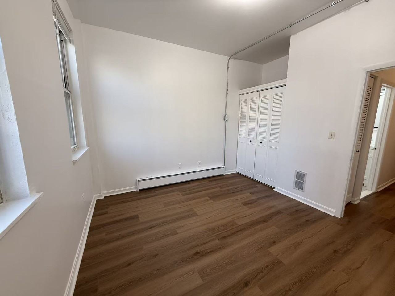 213 E Berkeley St #1 - Photo 6 of 8