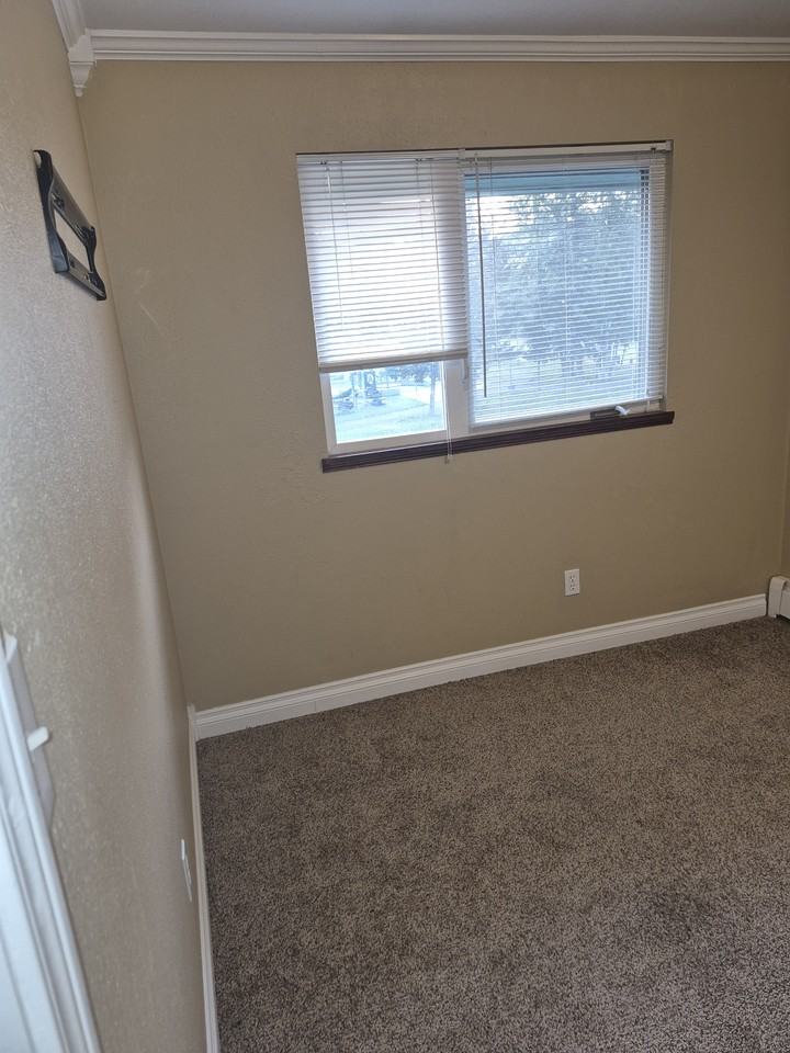 Room For Rent #3rdROOM - Photo 3 of 14