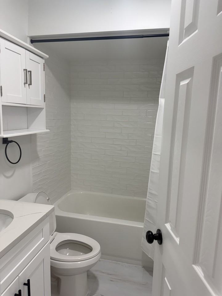 3457 Flossmoor Ave #NA - Photo 7 of 20