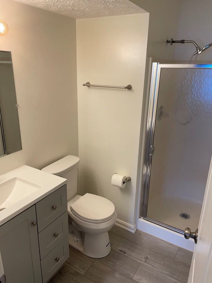 355 Village Pointe Dr #C - Photo 7 of 10