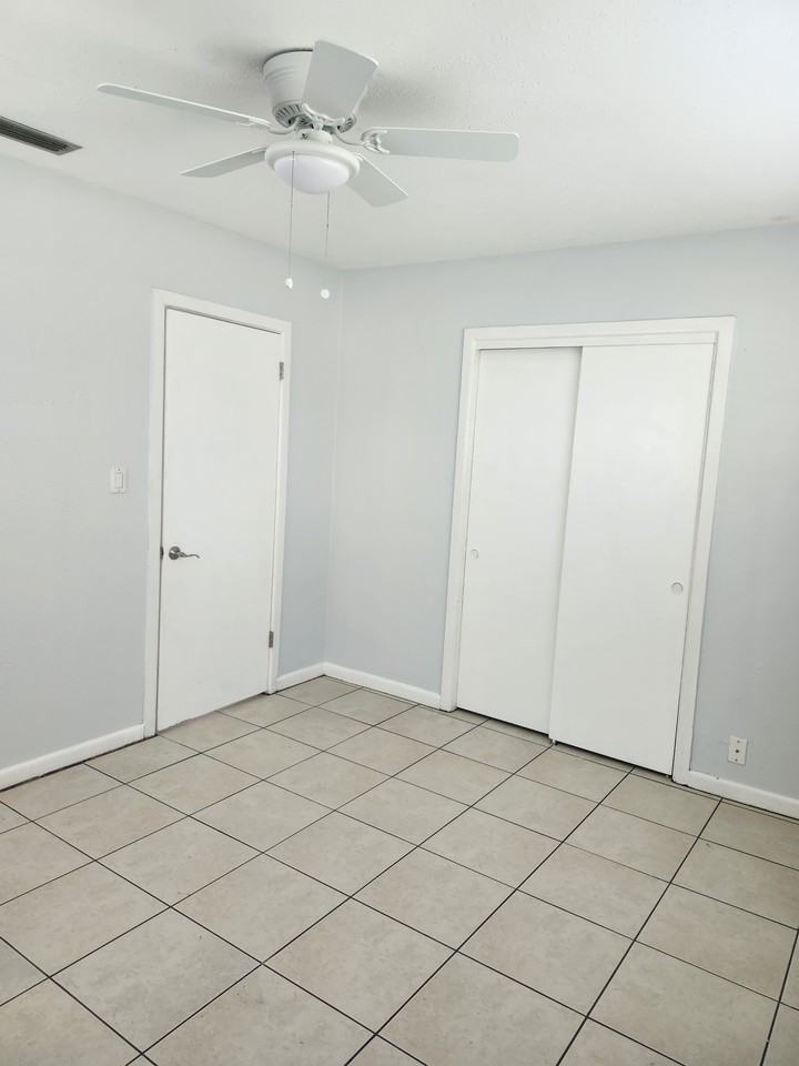 820 Malone Dr #NA - Photo 7 of 11