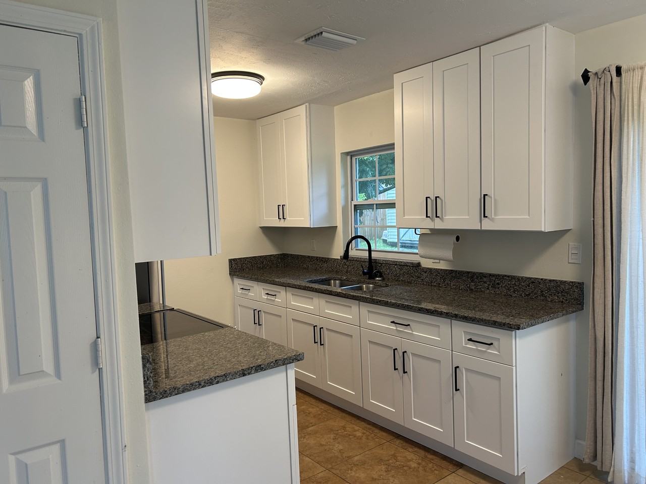 121 Burns Ave #NA - Photo 5 of 36